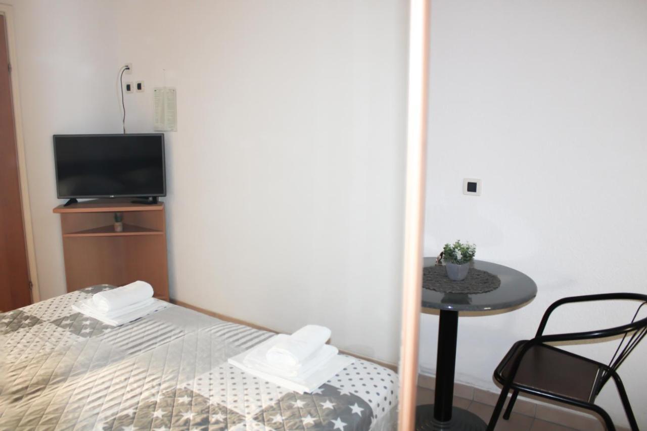 Apartments Larus Baška Voda Dış mekan fotoğraf