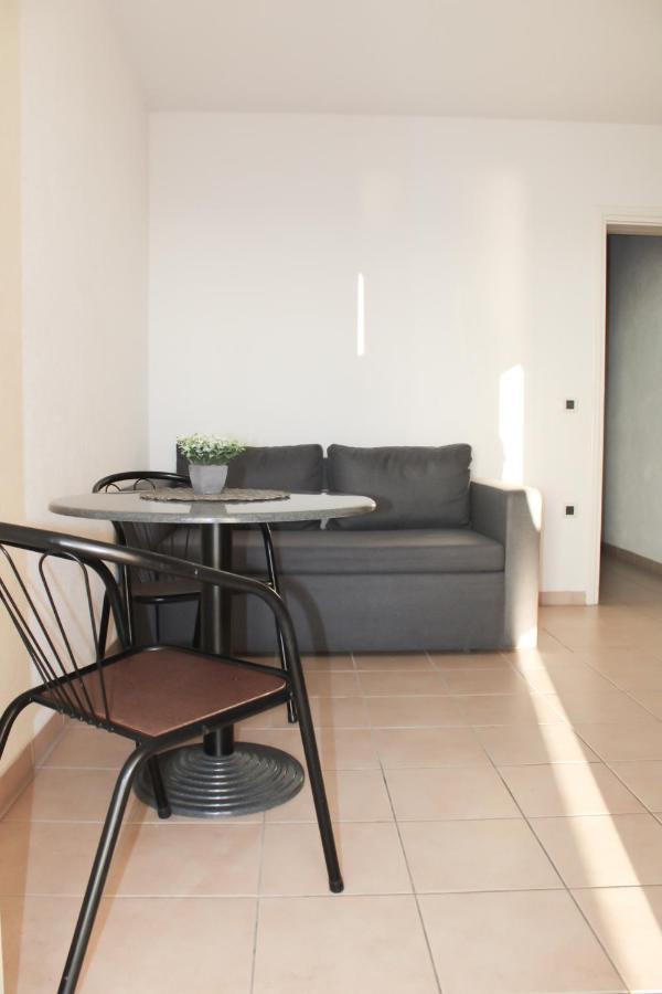 Apartments Larus Baška Voda Dış mekan fotoğraf